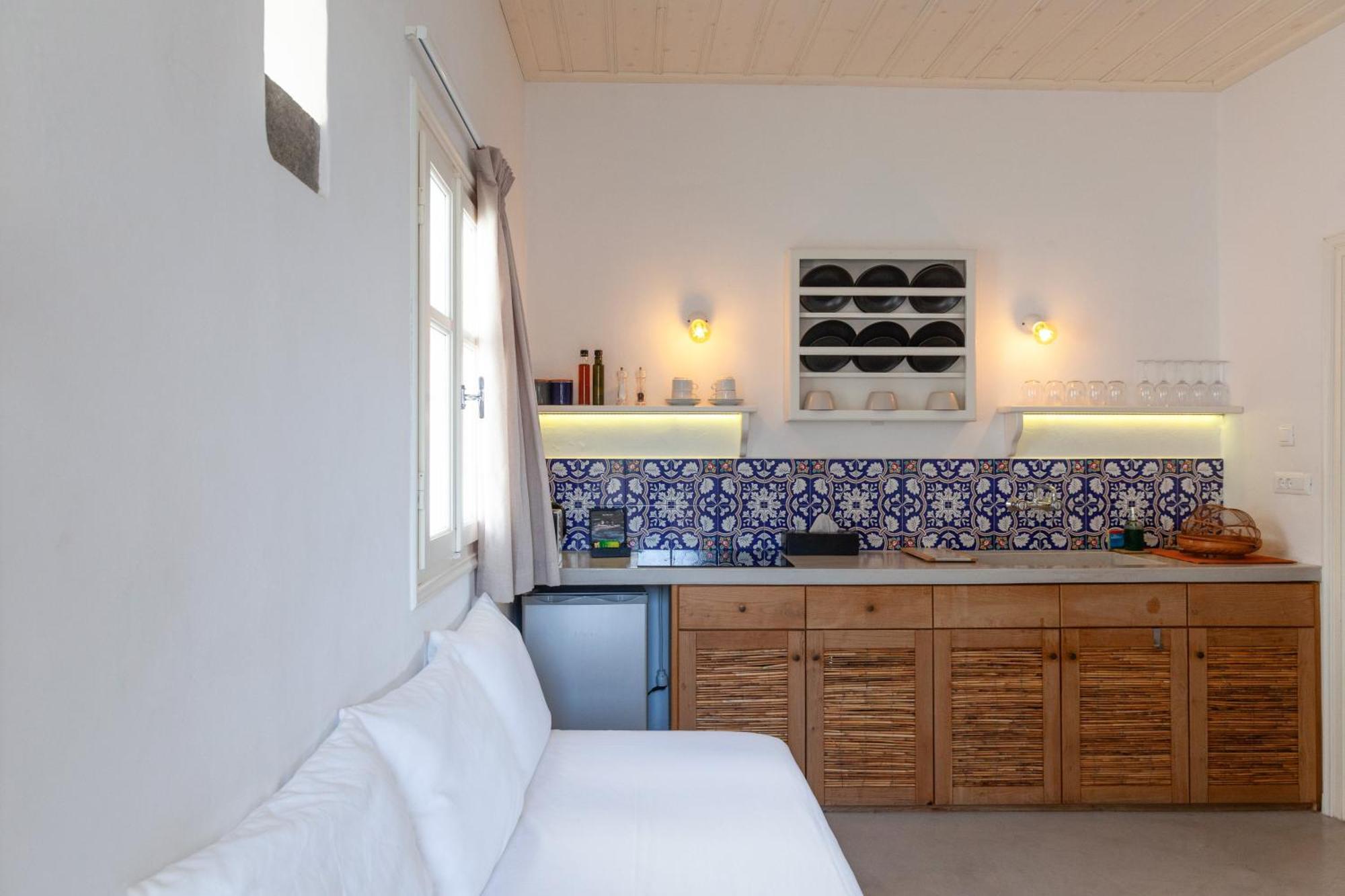 Astarte Luxury Apartments Artemonas エクステリア 写真